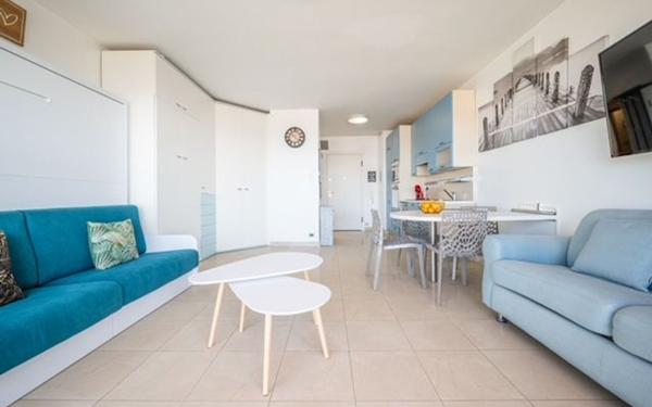 Appartement à vendre    1 pièce • 33,84 m2 Menton