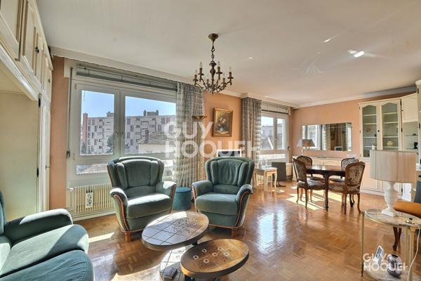 (Visite virtuelle) T5 de 83,68 m² en dernier étage, Cave & Garage, Quartier Calme, Lyon 3ème (69003)