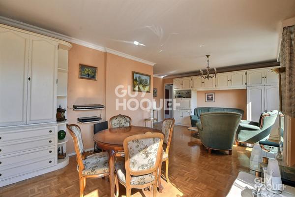 (Visite virtuelle) T5 de 83,68 m² en dernier étage, Cave & Garage, Quartier Calme, Lyon 3ème (69003)