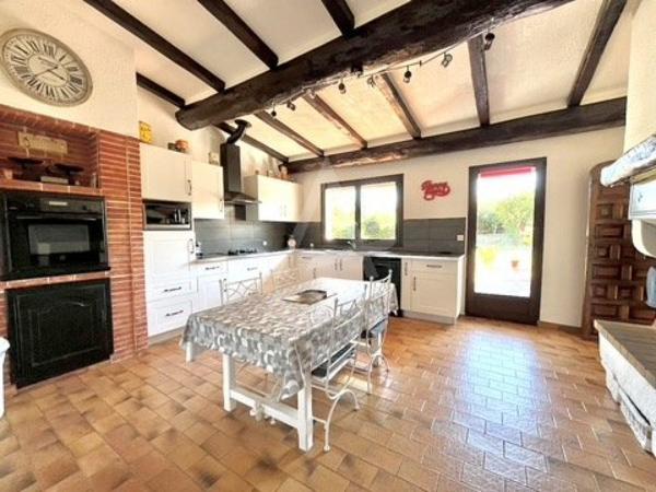 Villa de plain-pied 5 pièces  154 m² sur 2750 m² divisible