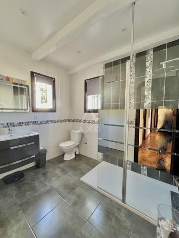 Villa de plain-pied 5 pièces  154 m² sur 2750 m² divisible