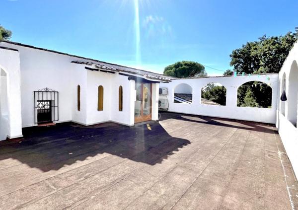 Villa de plain-pied 5 pièces  154 m² sur 2750 m² divisible