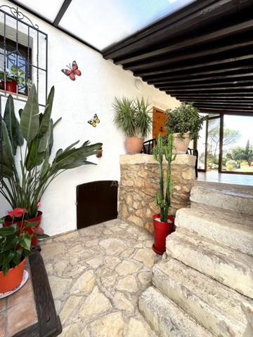 Villa de plain-pied 5 pièces  154 m² sur 2750 m² divisible