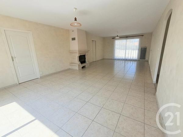 Maison à vendre  4 pièces - 122 m 2   TALMONT ST HILAIRE  - 85