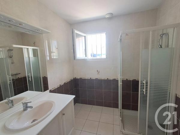 Maison à vendre  4 pièces - 122 m 2   TALMONT ST HILAIRE  - 85