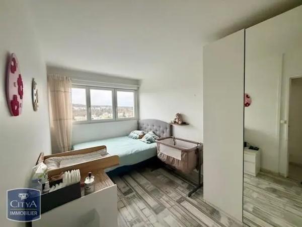 Appartement à louer 3 pièces 66.84m² Avon (77210)