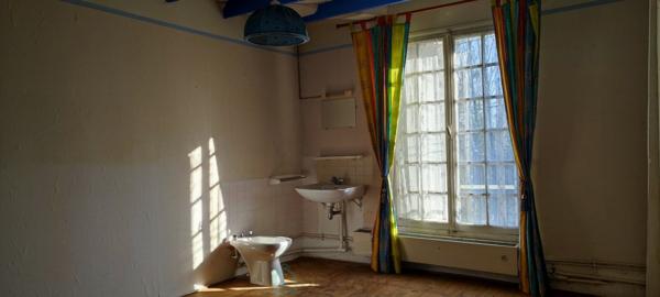 Chissay-En-Touraine 135m2   101000 