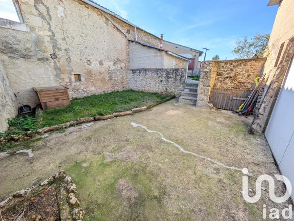 Maison à vendre 3 pièces 68 m² Lussac-les-Châteaux