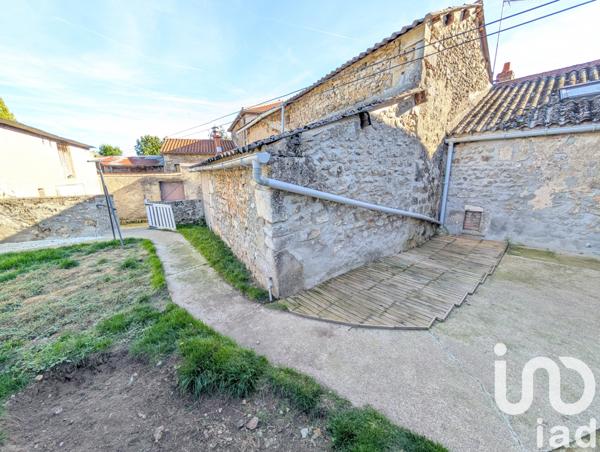 Maison à vendre 3 pièces 68 m² Lussac-les-Châteaux