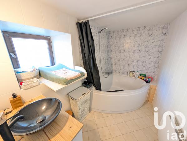 Maison à vendre 3 pièces 68 m² Lussac-les-Châteaux