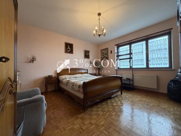 Maison 6 pièce(s) 4 chambre(s) 234.66 m²