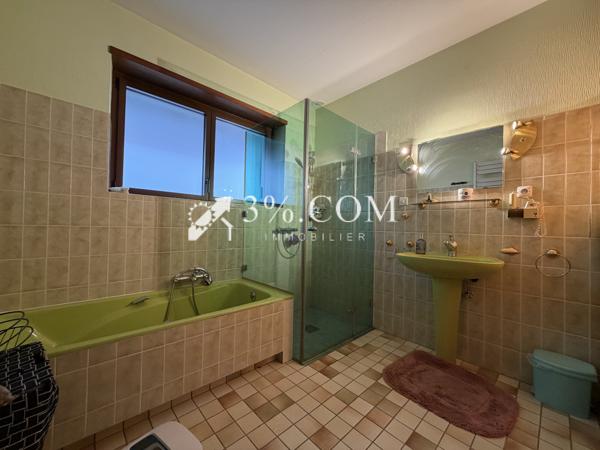 Maison 6 pièce(s) 4 chambre(s) 234.66 m²