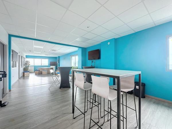 Local/bureau à louer PARCAY MESLAY (37)