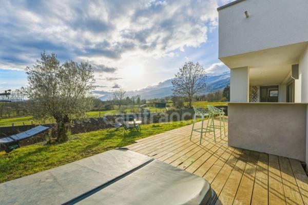 Maison à vendre 7 pièces CROZET (01)