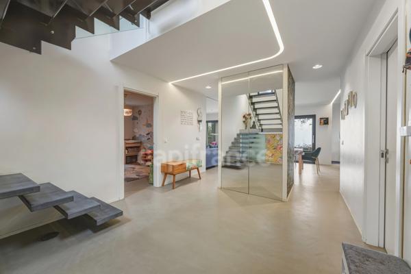 Maison à vendre 7 pièces CROZET (01)