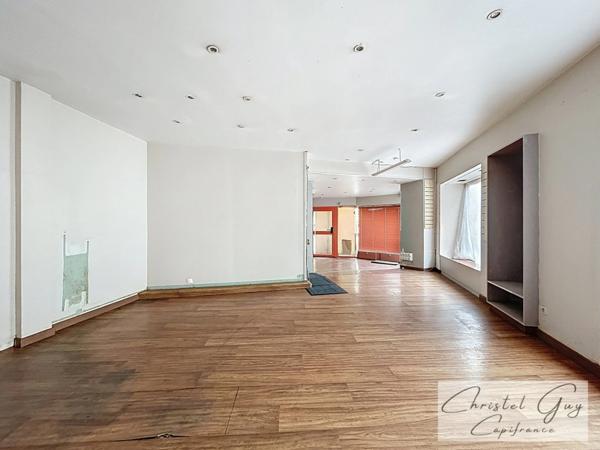 Spécial investisseur : Immeuble Mixte à vendre à Fort Potentiel – Centre-Ville de Montval-sur-Loir (72500)