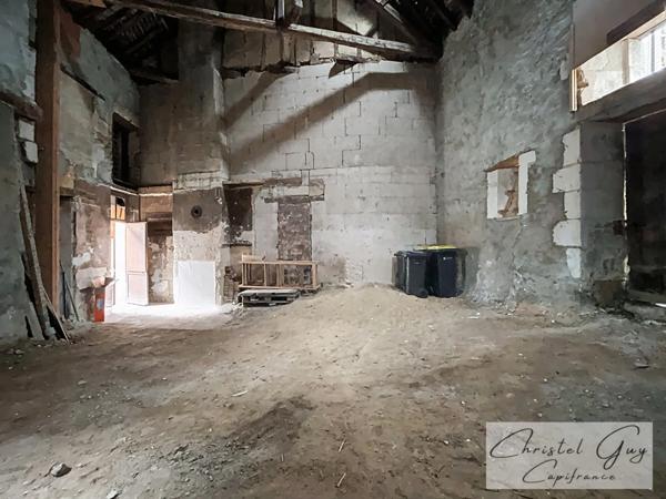 Spécial investisseur : Immeuble Mixte à vendre à Fort Potentiel – Centre-Ville de Montval-sur-Loir (72500)