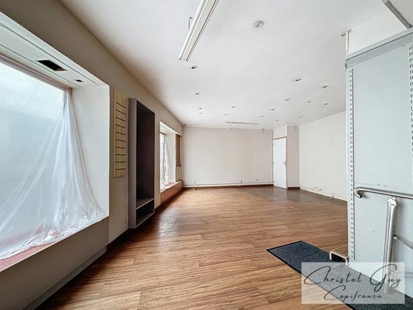 Spécial investisseur : Immeuble Mixte à vendre à Fort Potentiel – Centre-Ville de Montval-sur-Loir (72500)