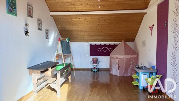 Maison à vendre 15 pièces 235 m² Brognard