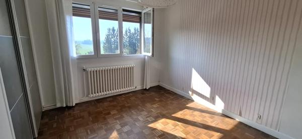 A VENDRE A FAYET Maison individuelle en parfait état, 3 Chambres, Jardin, Garage