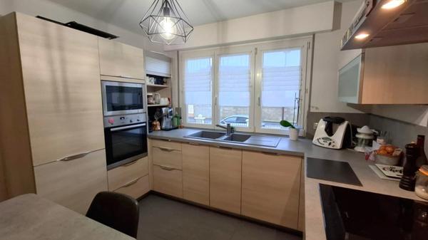 A VENDRE A FAYET Maison individuelle en parfait état, 3 Chambres, Jardin, Garage