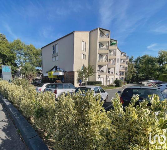 Murs commerciaux  à vendre 1 833 m² Pau