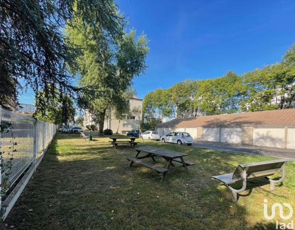 Murs commerciaux  à vendre 1 833 m² Pau