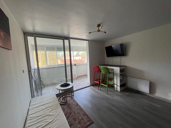 studio cabine rénové proche MER