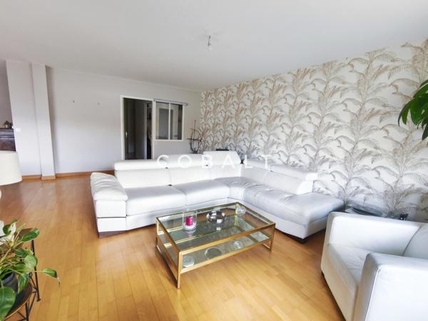 Appartement T4 avec terrasse