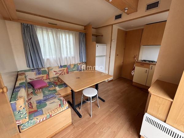 Mobilhome exposé plein sud sur terrain de 425 m2 environ