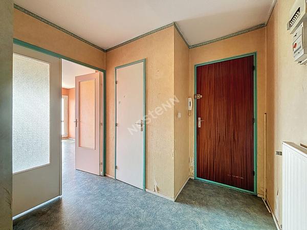 Appartement 2 pièces à vendre à Rezé  - secteur 8 mai avec cave et place de parking