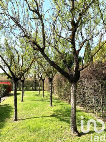 Maison à vendre 22 pièces 855 m² L'Isle-sur-la-Sorgue