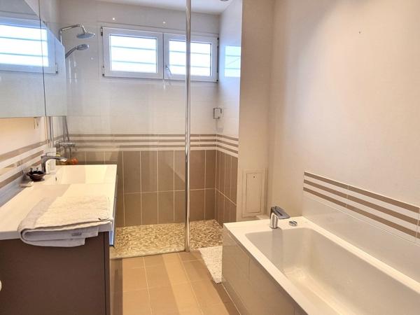 Maison à vendre |  Lussac-les-Châteaux |  6 pièces | 140 m²