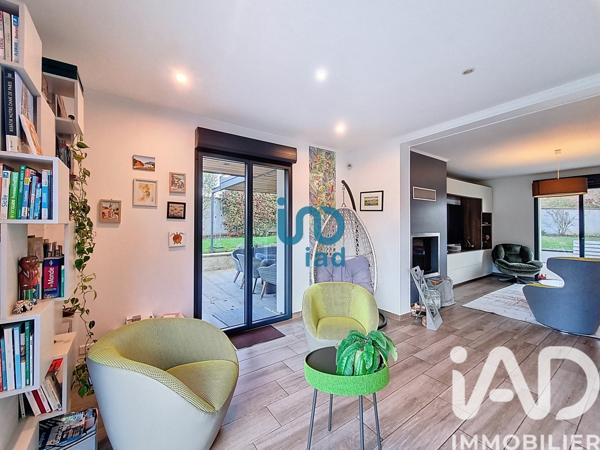 Maison à vendre 9 pièces 185 m² Freneuse