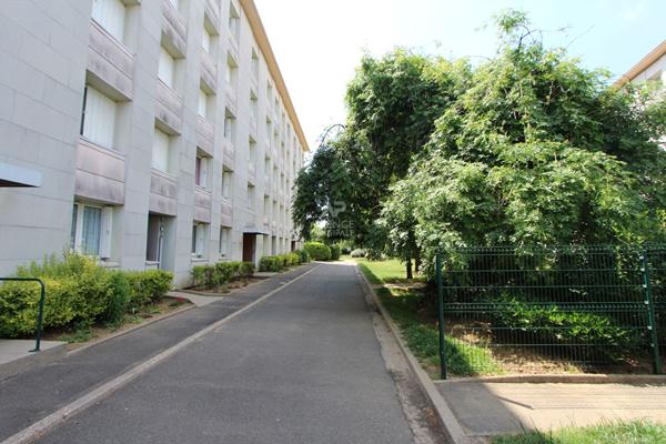 Appartement Poissy 3 pièce(s) 66 m2 €169 900 ** - Référence 8815