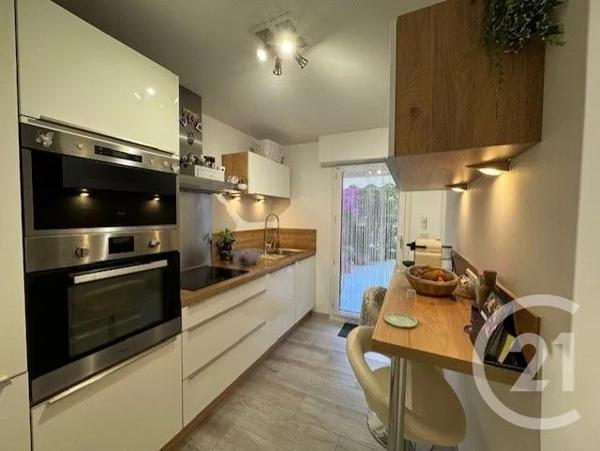 Appartement F3 à vendre  3 pièces - 71,25 m 2   ANTIBES  - 06