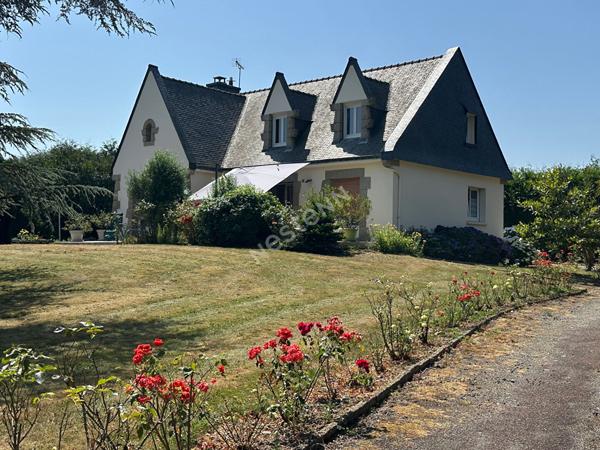 Maison de 7 pièces  à Ploërmel (56800)