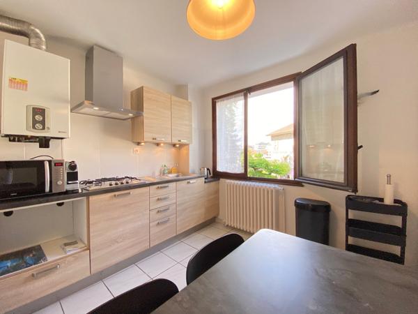 SPECIAL ETUDIANT - ANNECY - F2 de 52 m² meublé