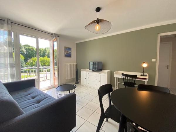 SPECIAL ETUDIANT - ANNECY - F2 de 52 m² meublé