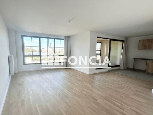 Location Appartement 3 pièces 68.1 m² - 2 SENTE MARCELLE LARIGAUDIERE Bordeaux 33100