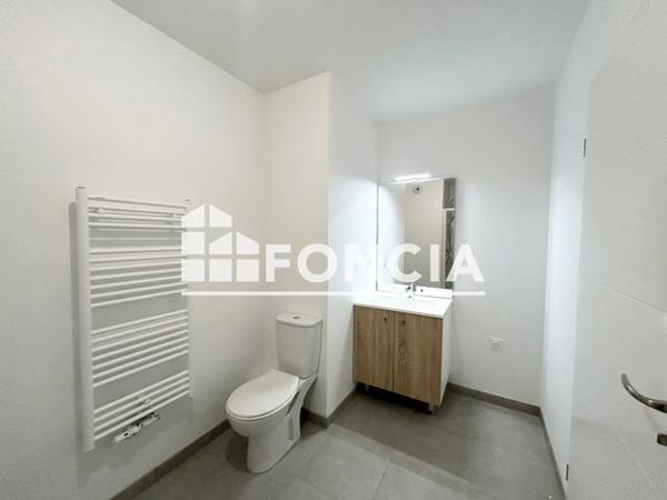 Location Appartement 3 pièces 68.1 m² - 2 SENTE MARCELLE LARIGAUDIERE Bordeaux 33100