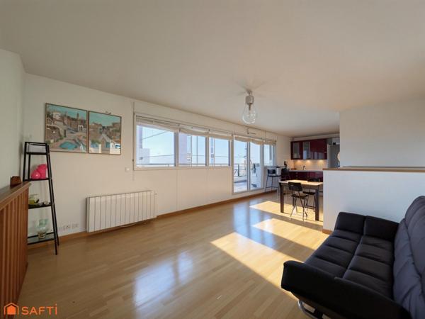 Coeur de ville, duplex en dernier étage, 3 terrasses, vue dégagée, cave