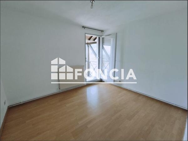 Location Appartement 4 pièces 81.19 m² - 86 RUE DE L'ISLE Voreppe 38340