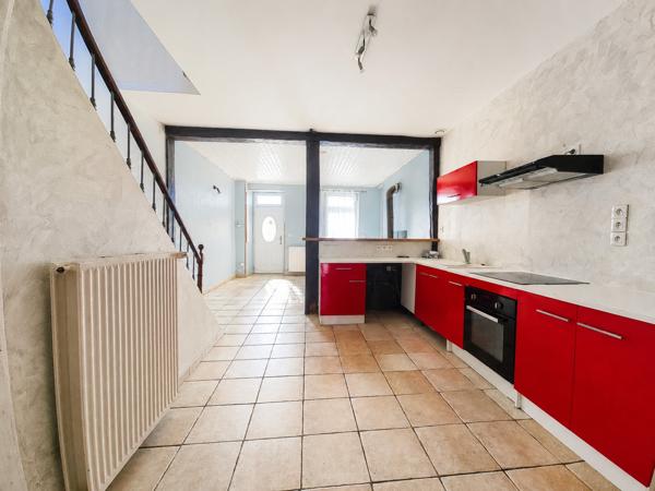 : Maison de ville -proche commodités