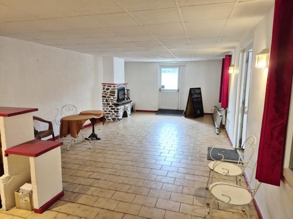 Ensemble immobilier local commercial et appartement Ribaute-les-Tavernes (30720)