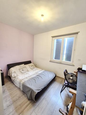 Ensemble immobilier local commercial et appartement Ribaute-les-Tavernes (30720)