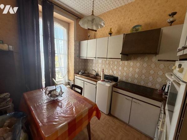 NOUVEAUTE ! Un immeuble à usage commercial et d'habitation à CHATELAUDREN-PLOUAGAT