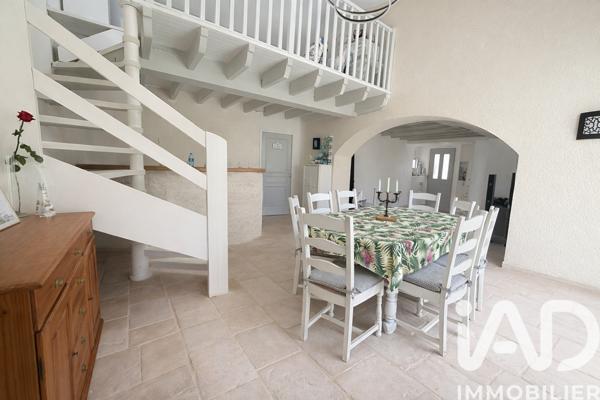 Maison à vendre 5 pièces 130 m² Bourg-Charente
