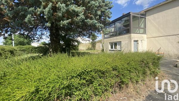 Maison 4 pièces de 88 m² à Fontenay-le-Comte (85200)