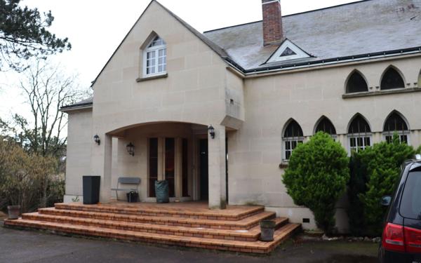 Maison à vendre    8 pièces • 400 m2 Saint-Georges-sur-Baulche